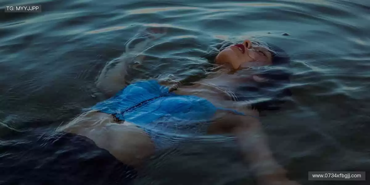 🎮 互动直播,弹幕狂欢,和百万球迷一起嗨翻全场!